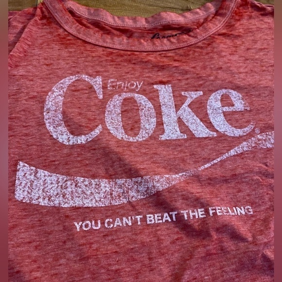 Coca-Cola Women’s Baby Tee Size Large - Picture 4 of 8